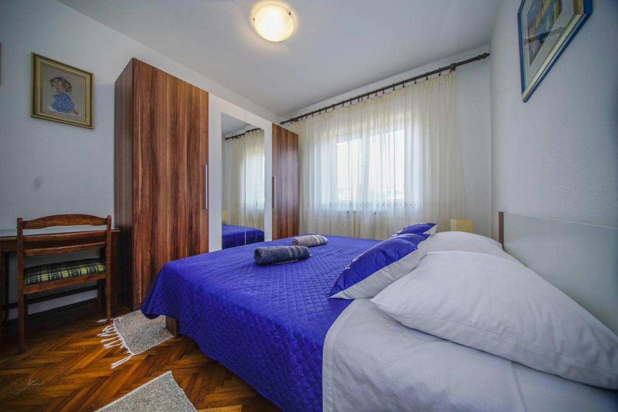 Apartman Mate Splitska Exterior foto