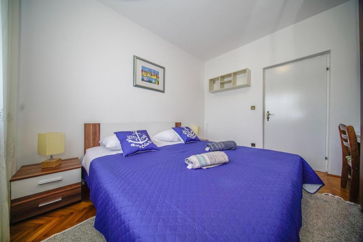 Apartman Mate Splitska Exterior foto