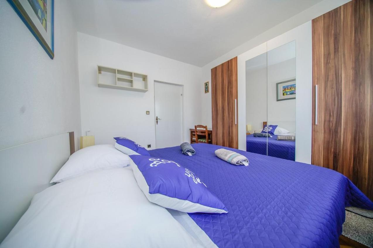 Apartman Mate Splitska Exterior foto